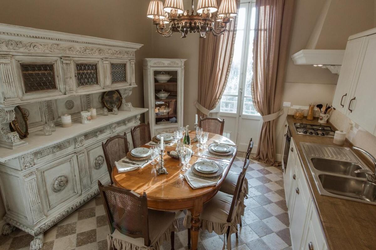 Leopoldo Luxurious Near The Center Apartment *
