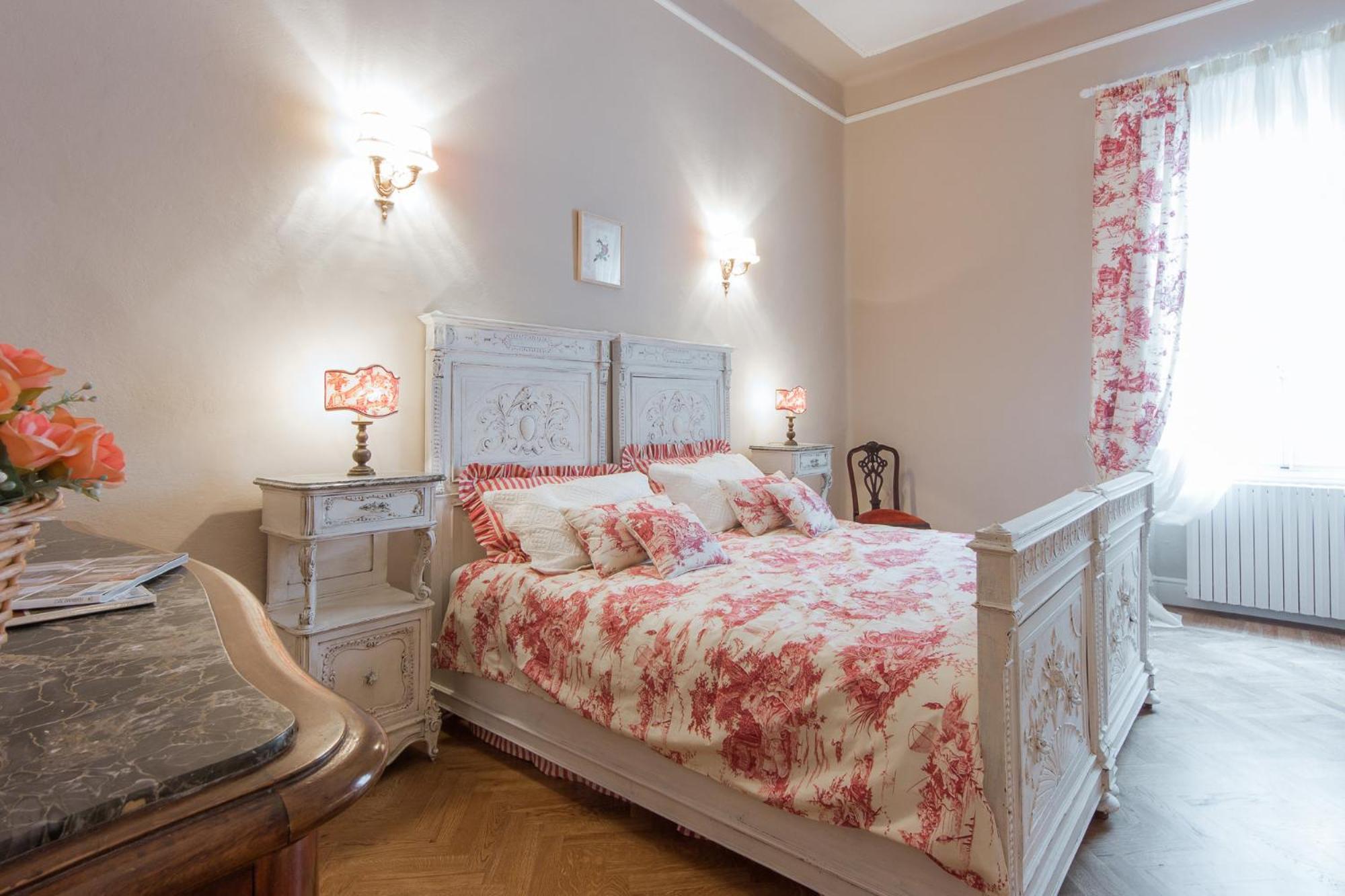 Leopoldo Luxurious Near The Center Florence