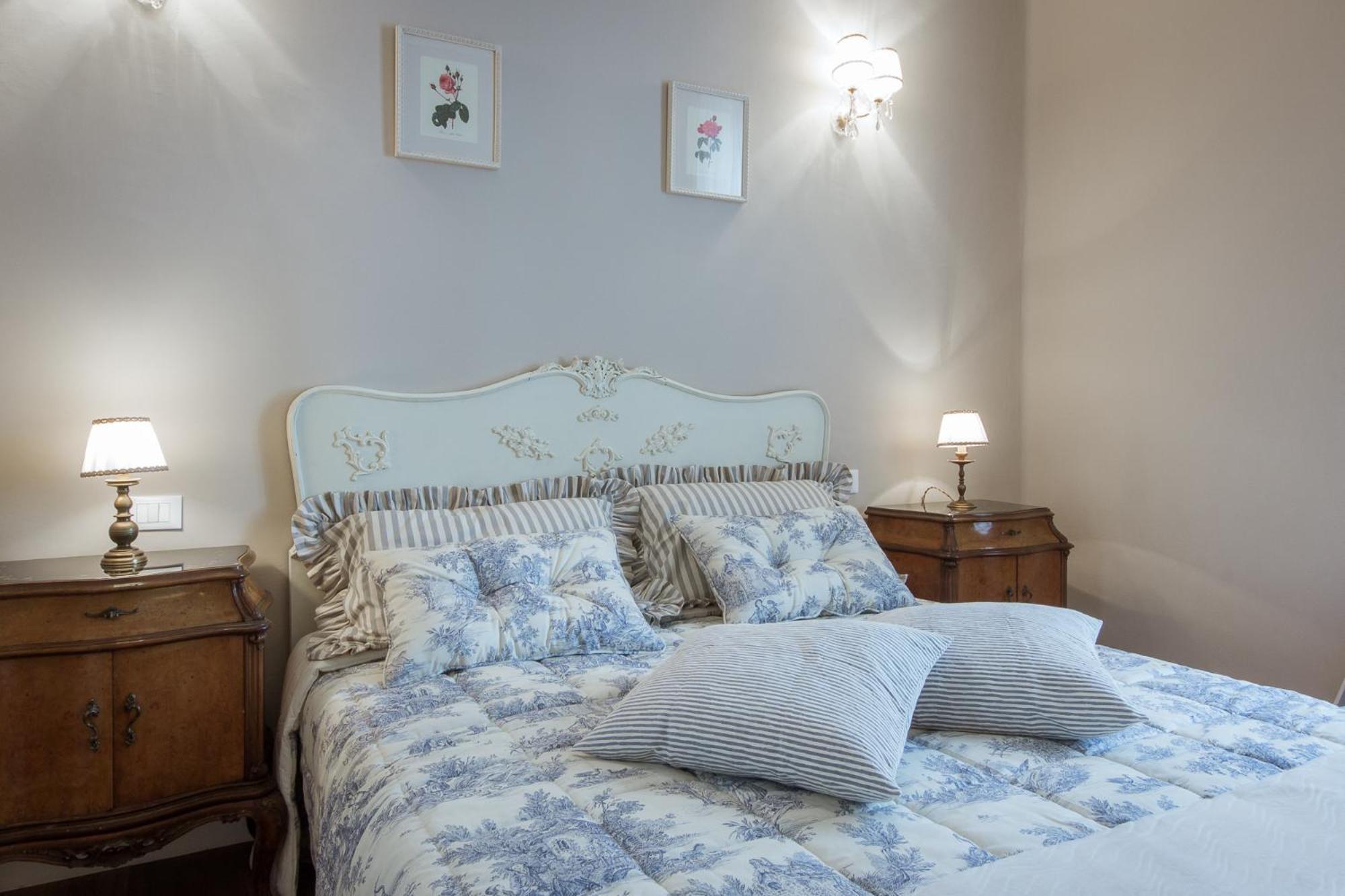 Leopoldo Luxurious Near The Center Apartment *